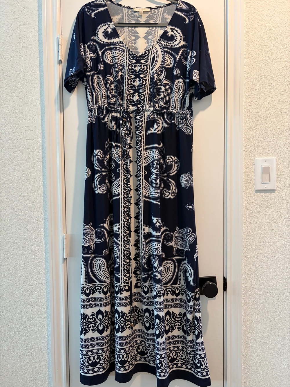 Haani Navy and White Paisley V-Neck Maxi Dress